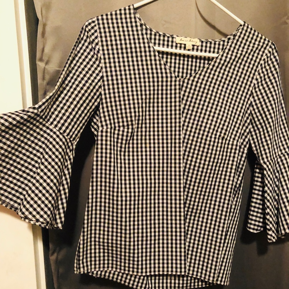 NEVER WORN BLOUSE